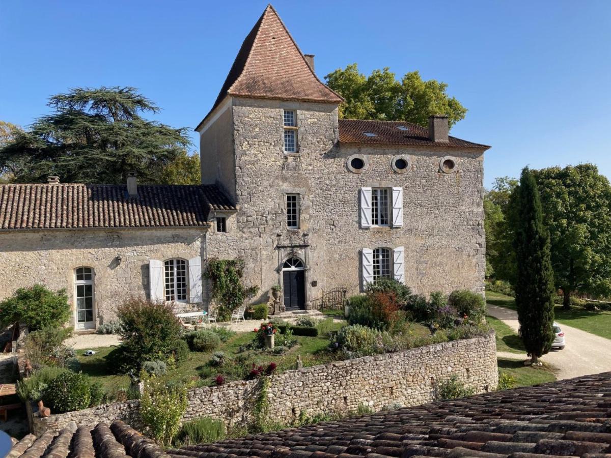 Chateau Barayre - Beautiful 12Th Century Castle With Pool And Large Garden Laussou المظهر الخارجي الصورة